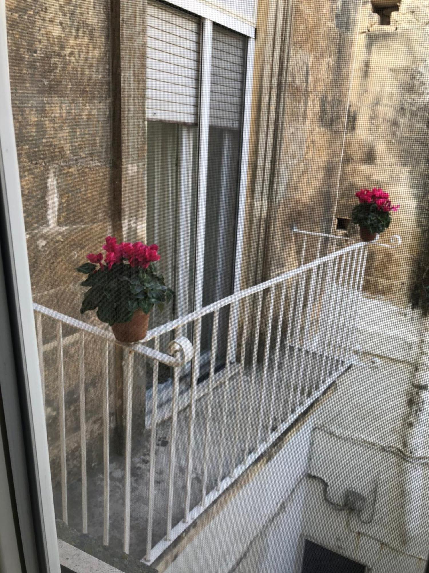 Mayu'S House , Dimora Nel Centro Storico Di Lecce Exterior foto